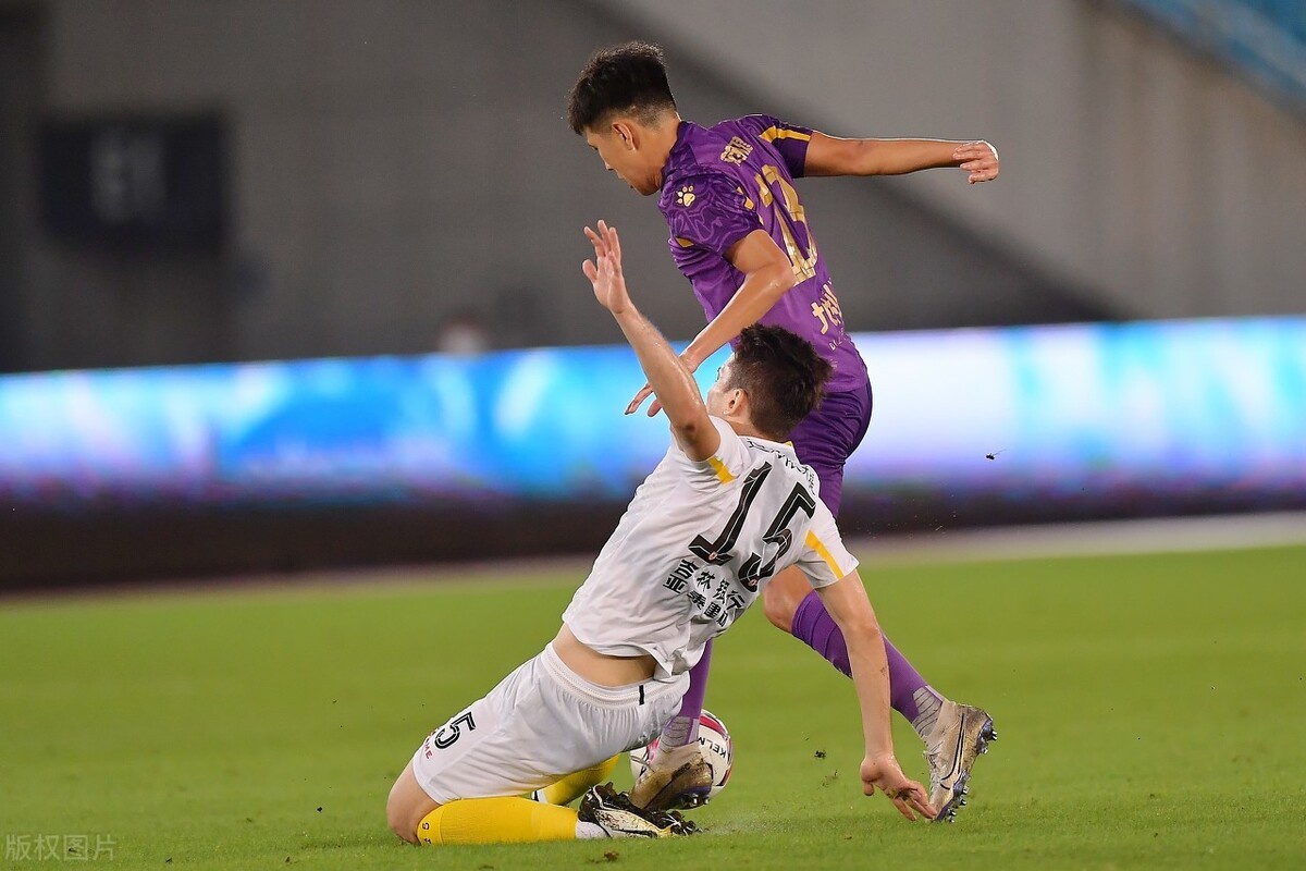 皇家马德里训练开放日，赛后强势反弹引欢呼，意大利杯在即，球探报告显示潜力 -爱游戏官网