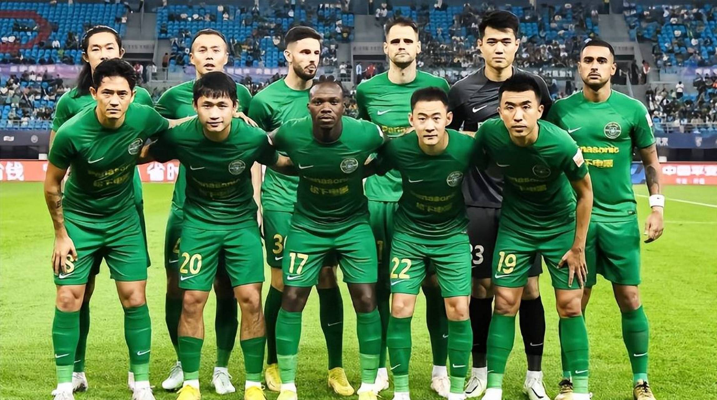 里程碑夜亚特兰大调整名单；CBA季后赛今晚刷纪录；更衣室稳定；心理建设被强调的简单介绍-爱游戏app下载